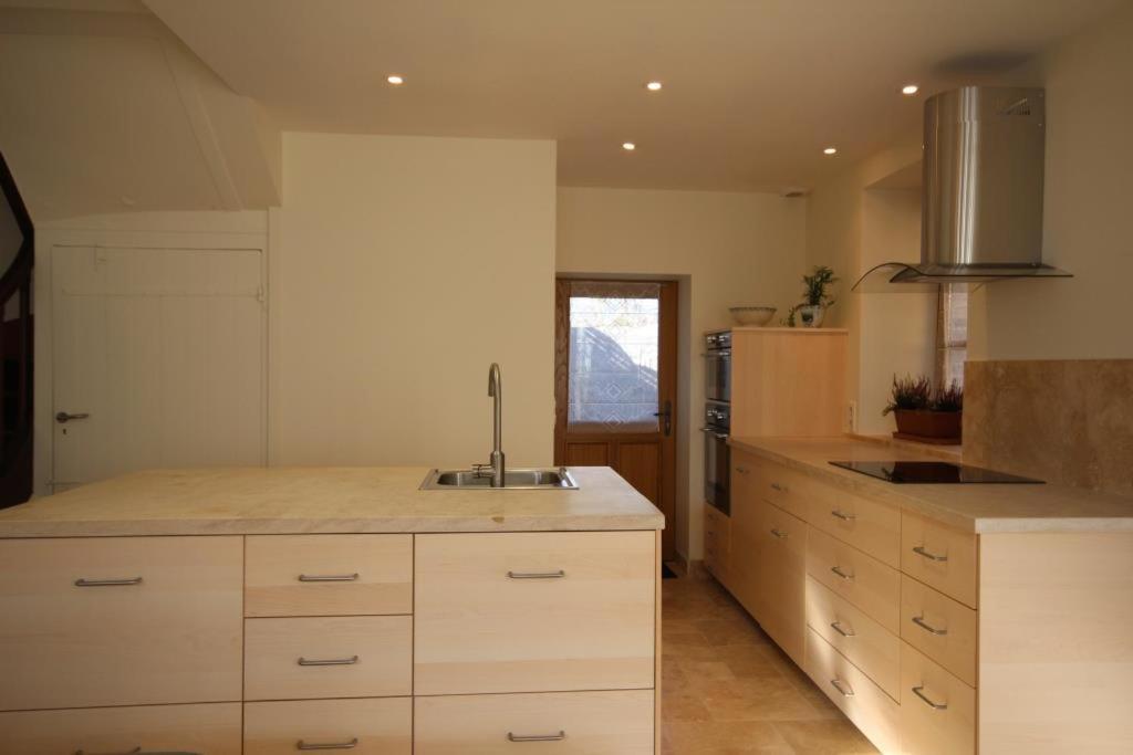 La Maison D'A Cote Saint-Amand-en-Puisaye Bagian luar foto
