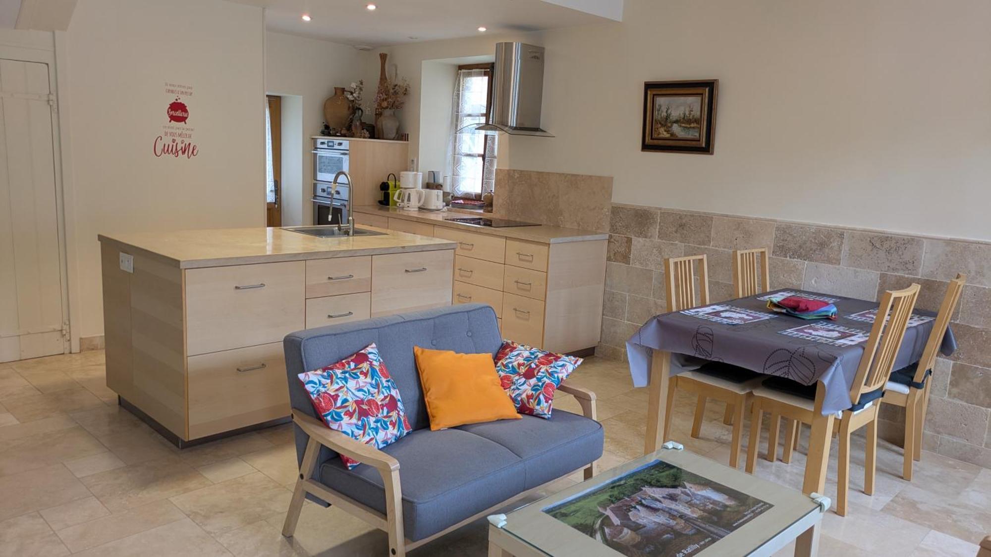 La Maison D'A Cote Saint-Amand-en-Puisaye Bagian luar foto